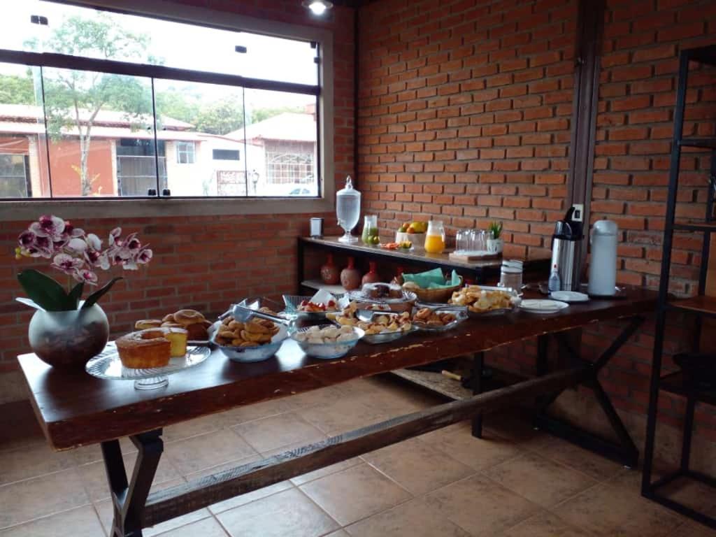 Pousada Vivenda Leticia Prados Exterior foto